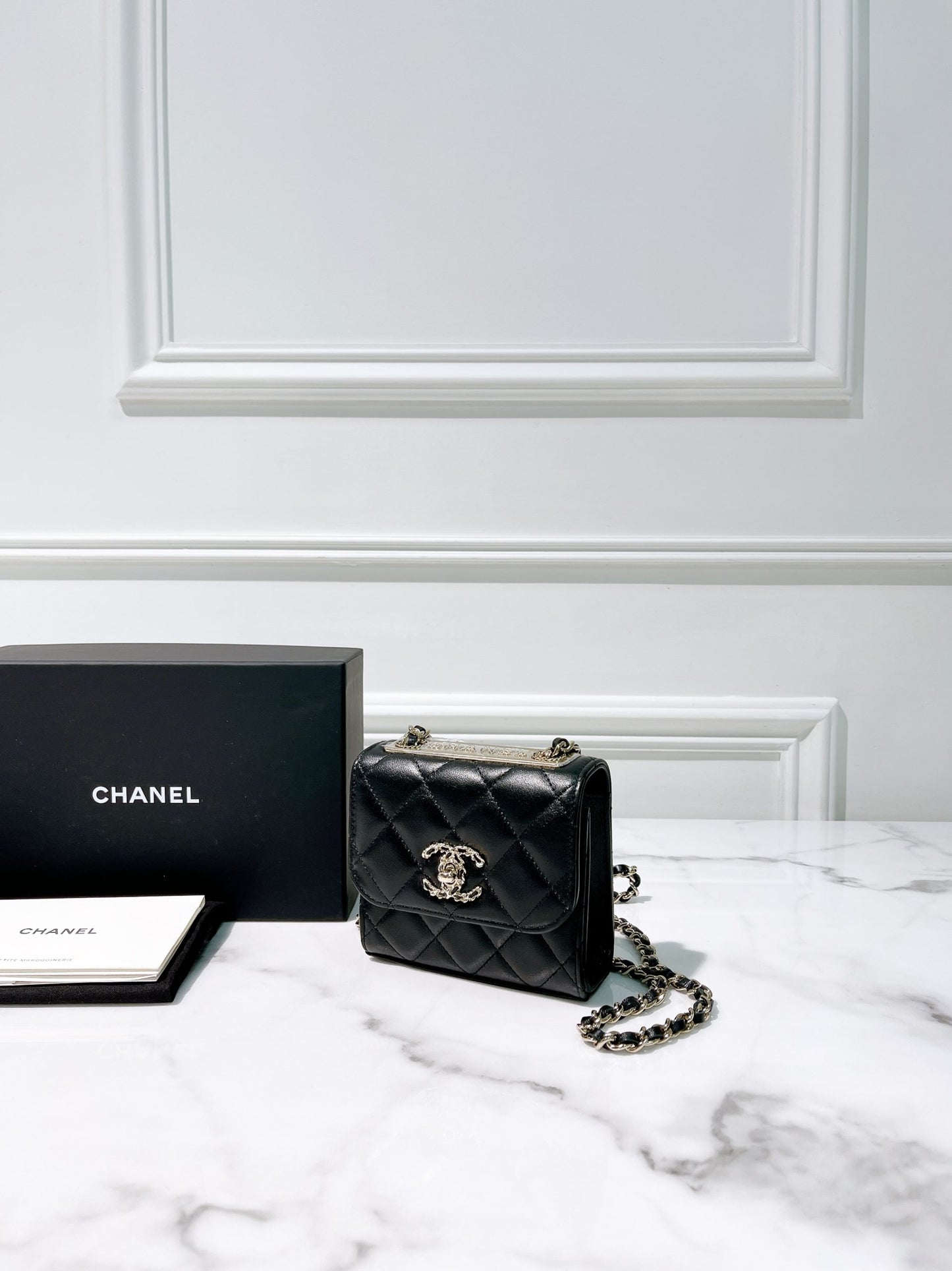 CHANEL TRENDY CC MINI WOC, Black/Gold