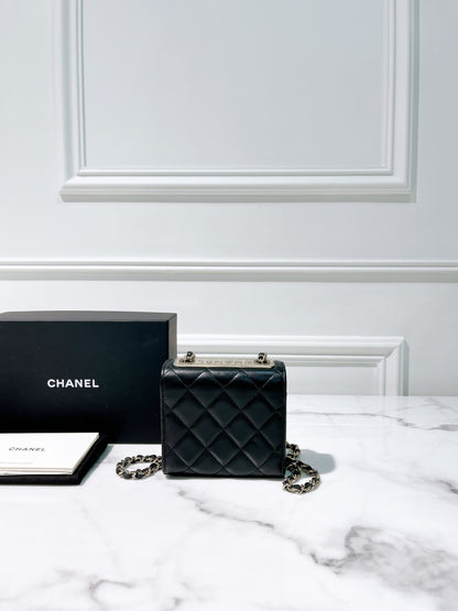 CHANEL TRENDY CC MINI WOC, Black/Gold