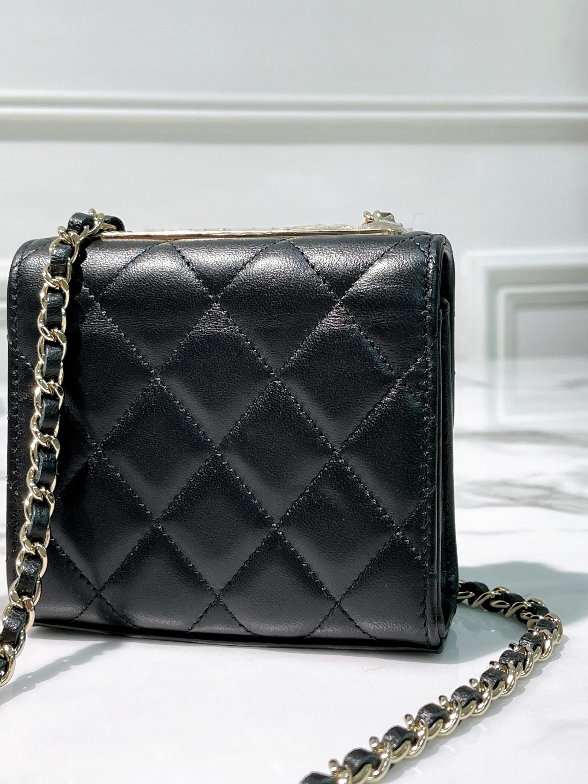 CHANEL TRENDY CC MINI WOC, Black/Gold