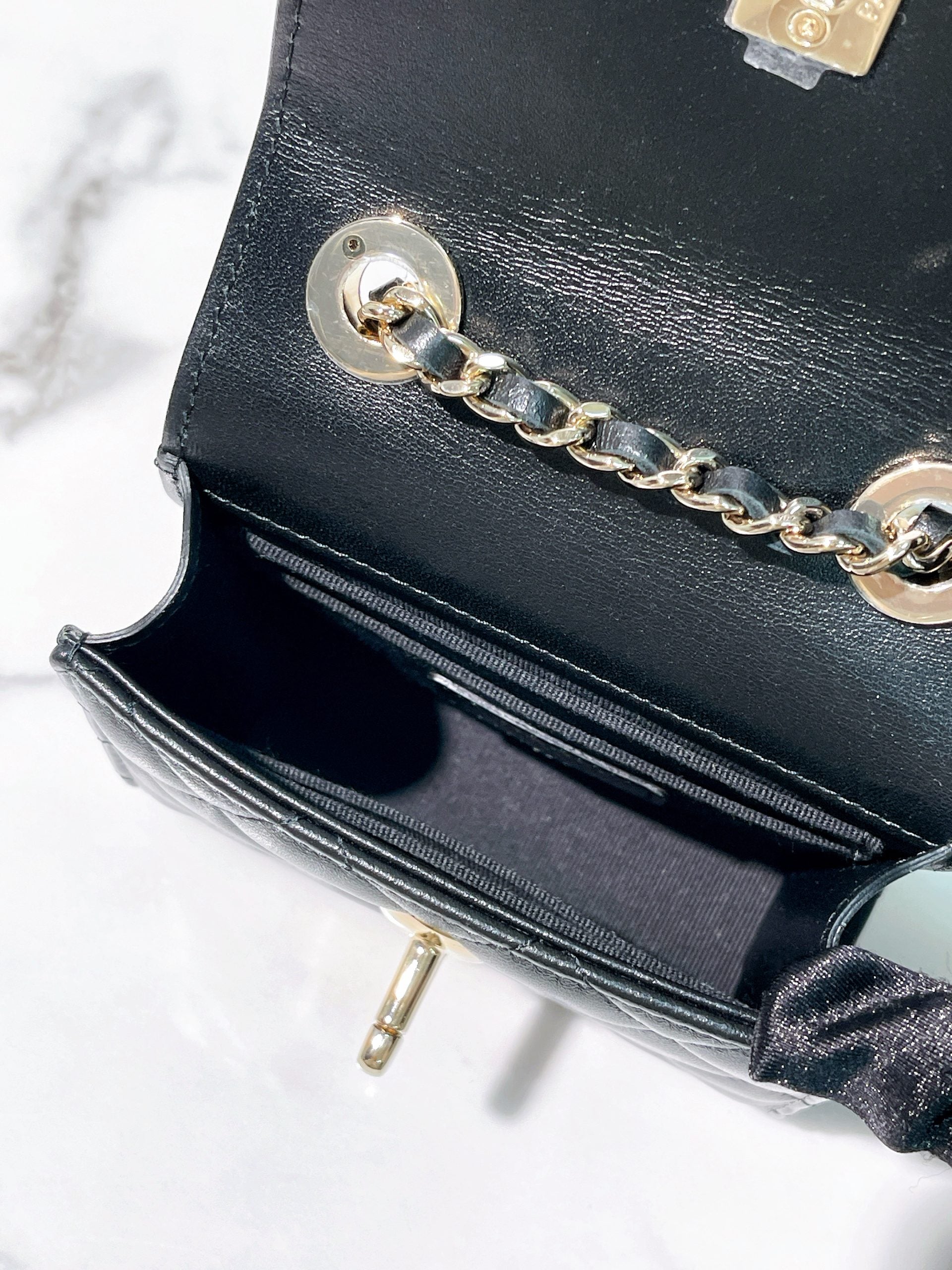 CHANEL TRENDY CC MINI WOC, Black/Gold