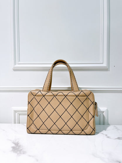 CHANEL VINTAGE HANDBAG, Beige