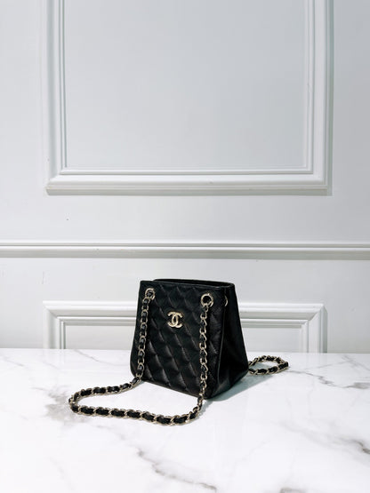 CHANEL 22S MINI TOTE, Black/Gold