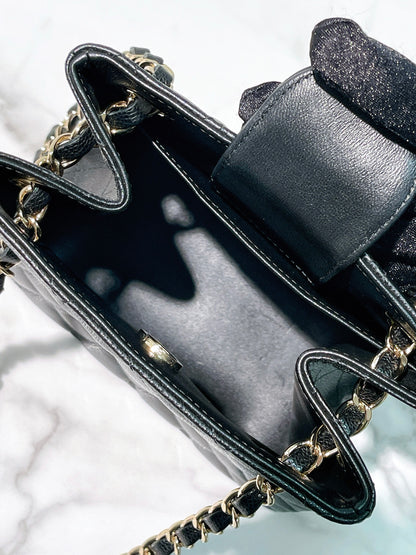 CHANEL 22S MINI TOTE, Black/Gold