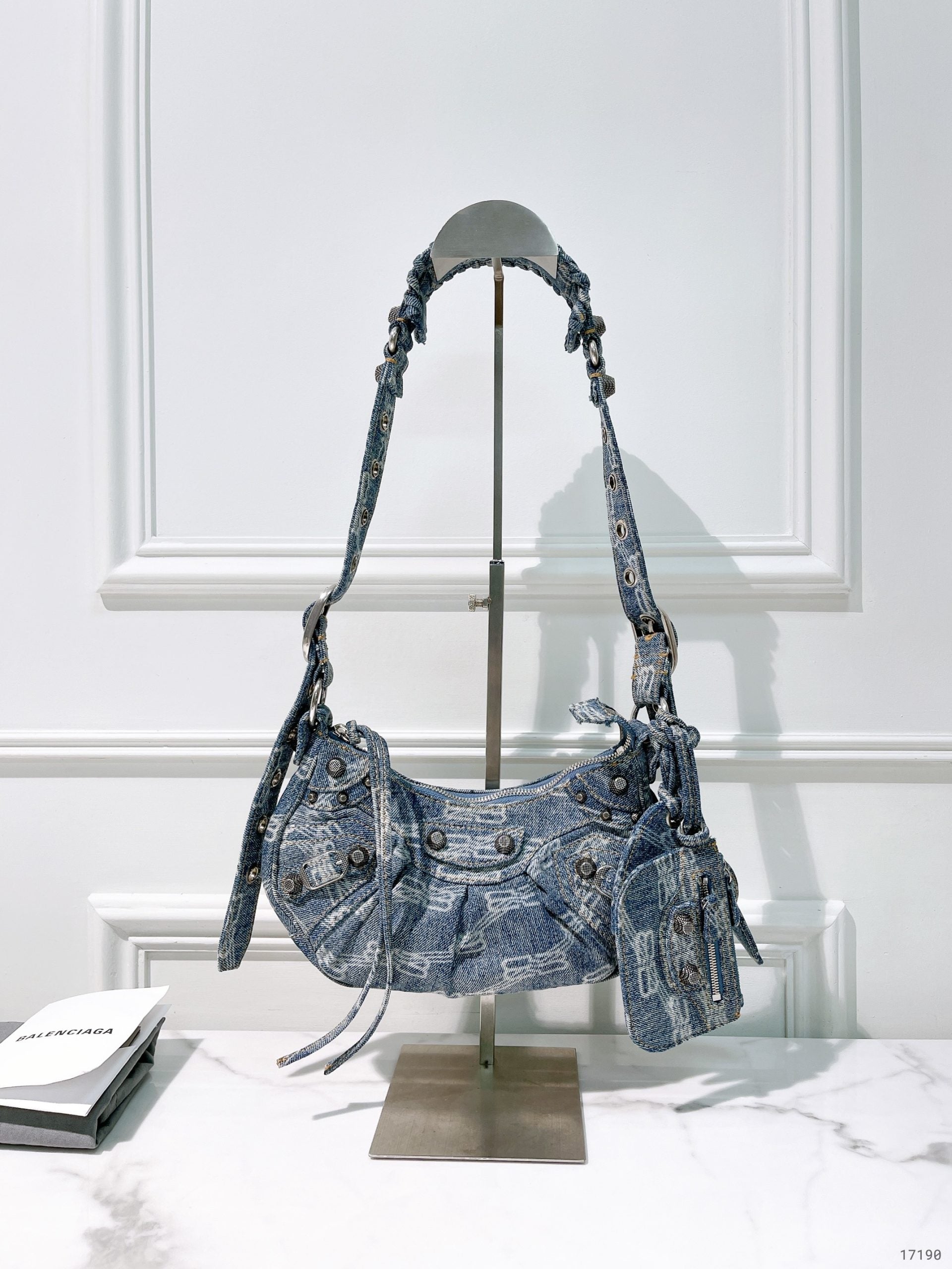 BALENCIAGA LE CAGOLE SHOULDER BAG XS