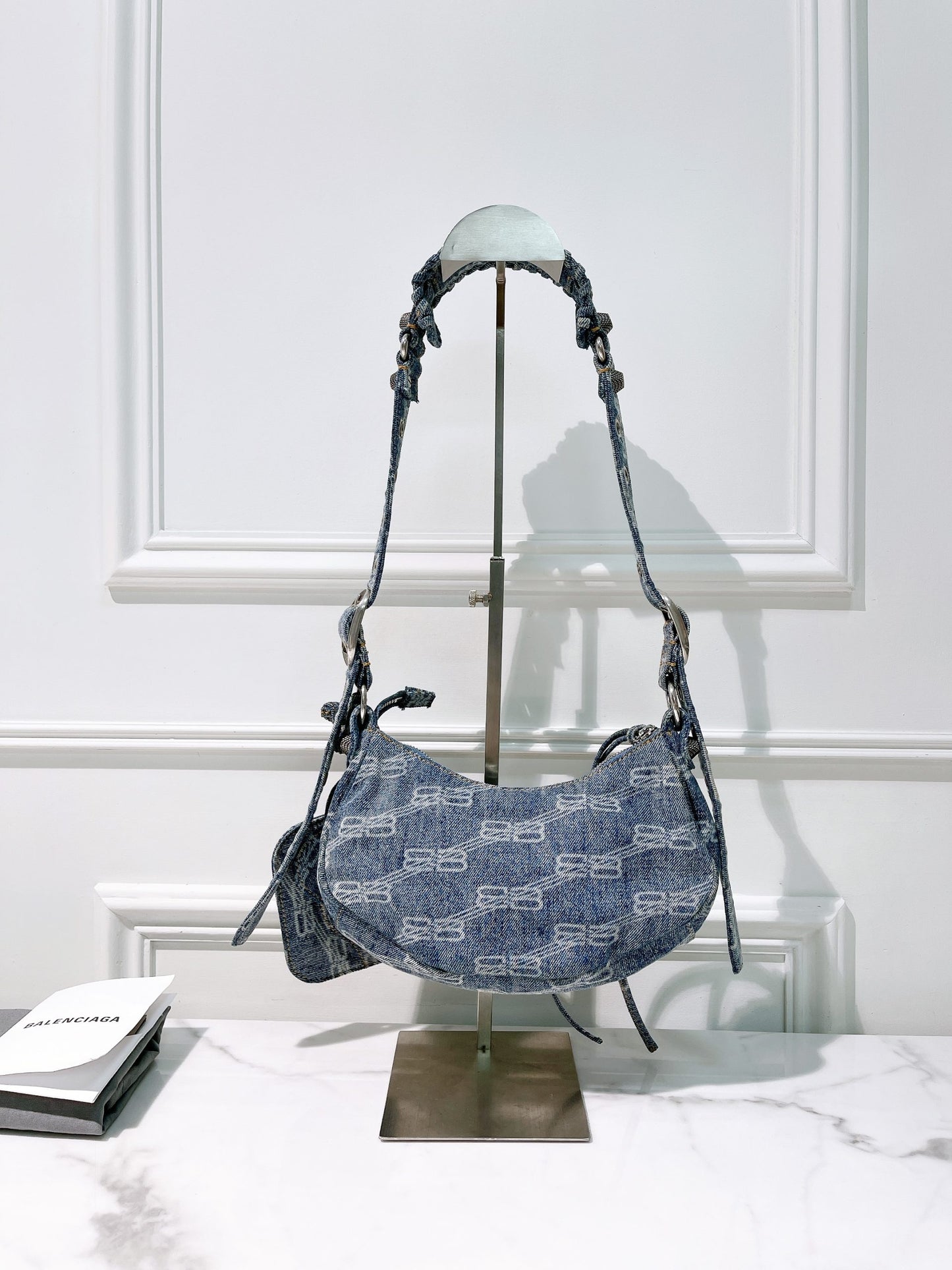 BALENCIAGA LE CAGOLE SHOULDER BAG XS