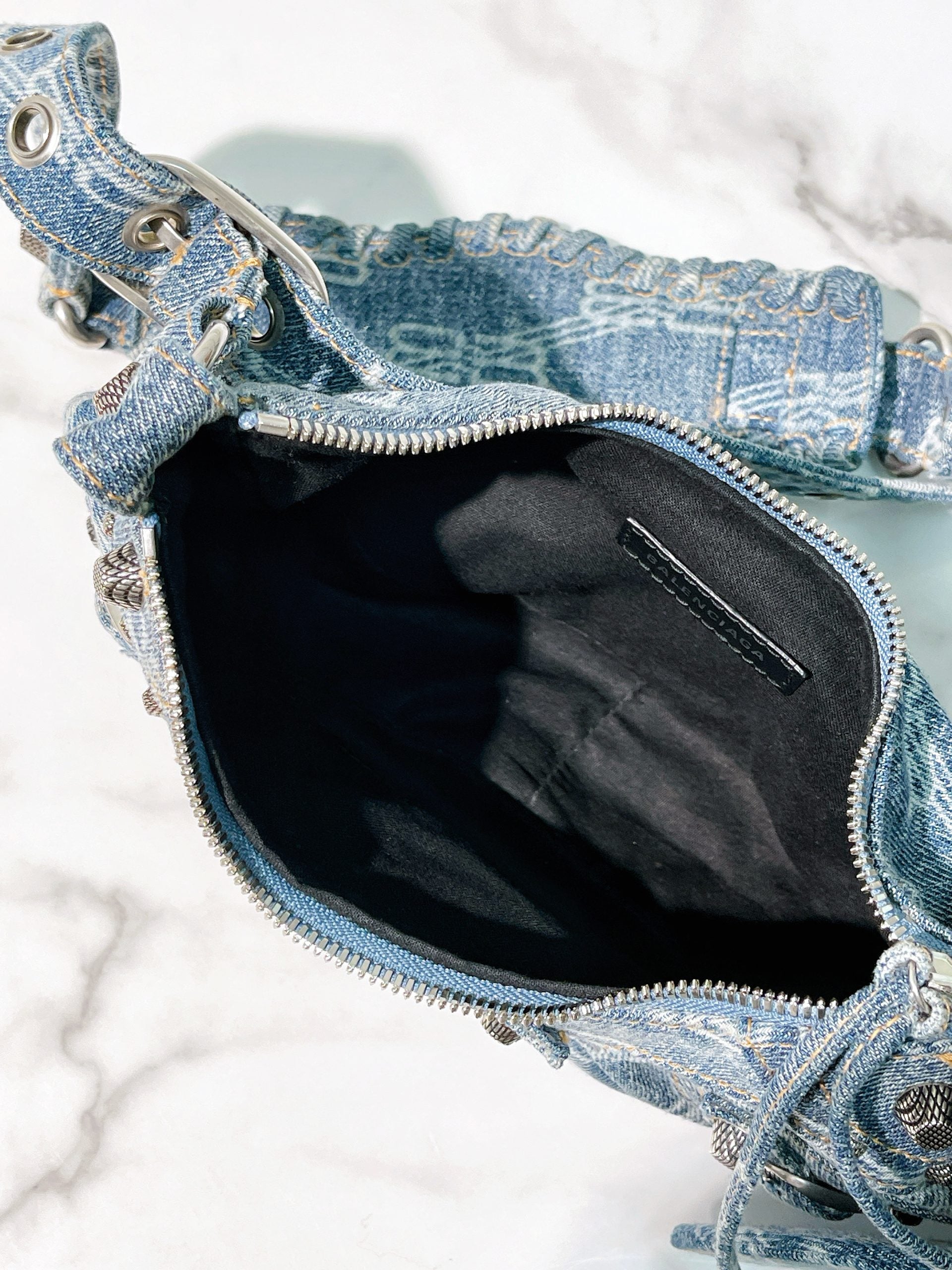 BALENCIAGA LE CAGOLE SHOULDER BAG XS