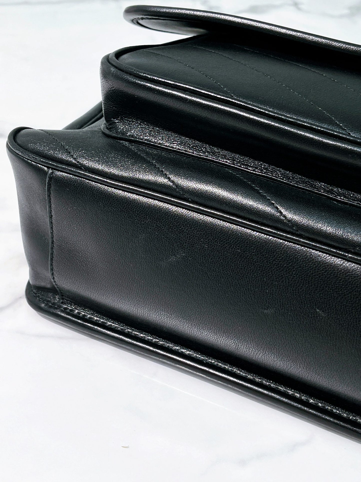 YSL NIKI LARGE, Black/Gold