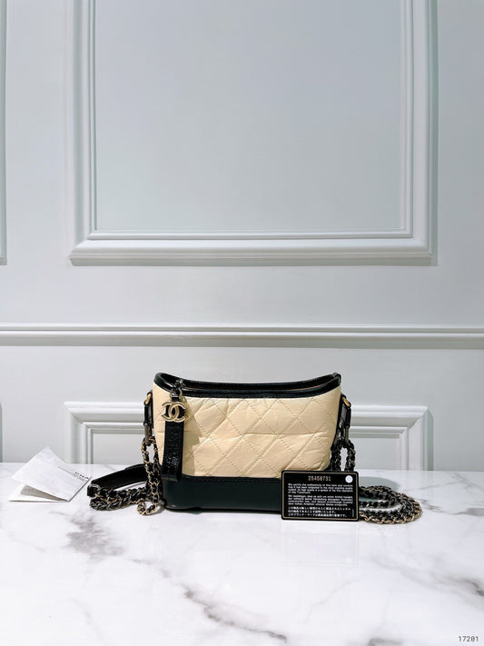 CHANEL GABRIELLE SMALL HOBO, Beige/Black