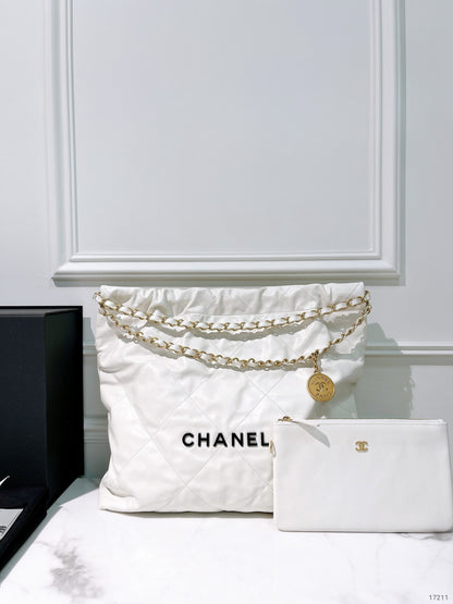 CHANEL 22 BAG MEDIUM, White/Gold