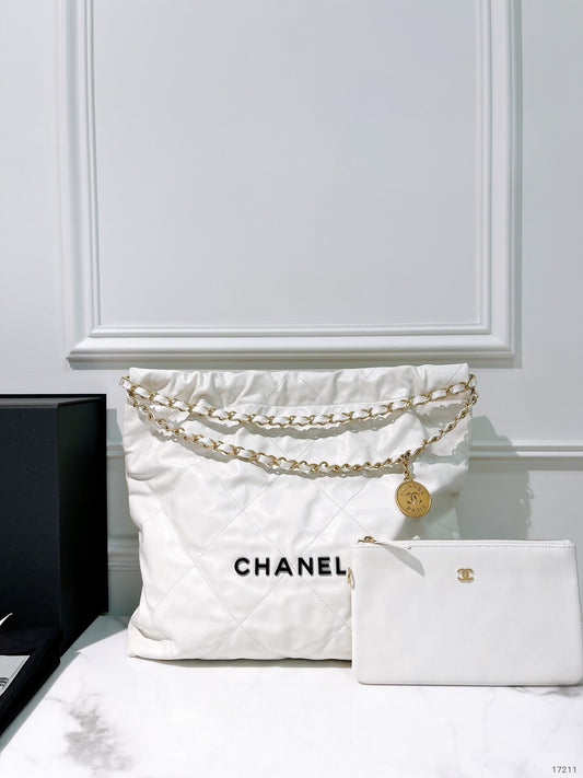 CHANEL 22 BAG MEDIUM, White/Gold