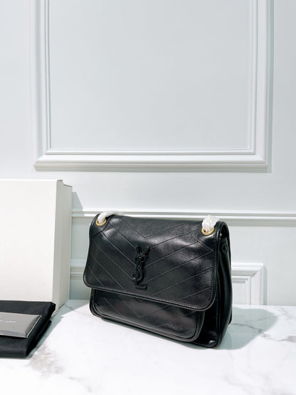 YSL NIKI MEDIUM, Black/Gold