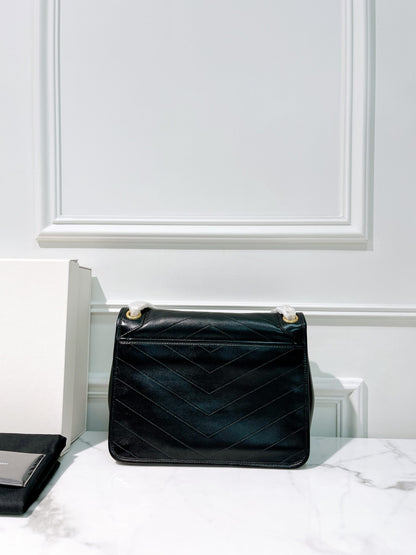 YSL NIKI MEDIUM, Black/Gold