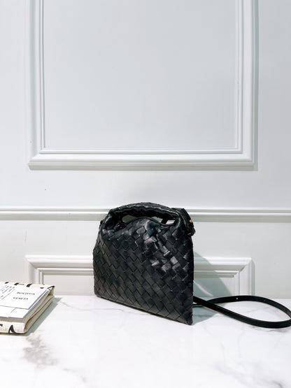 BOTTEGA VENETA MINI HOP, Black