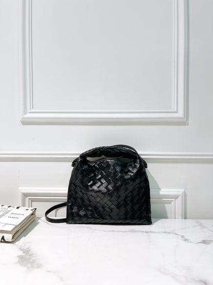 BOTTEGA VENETA MINI HOP, Black