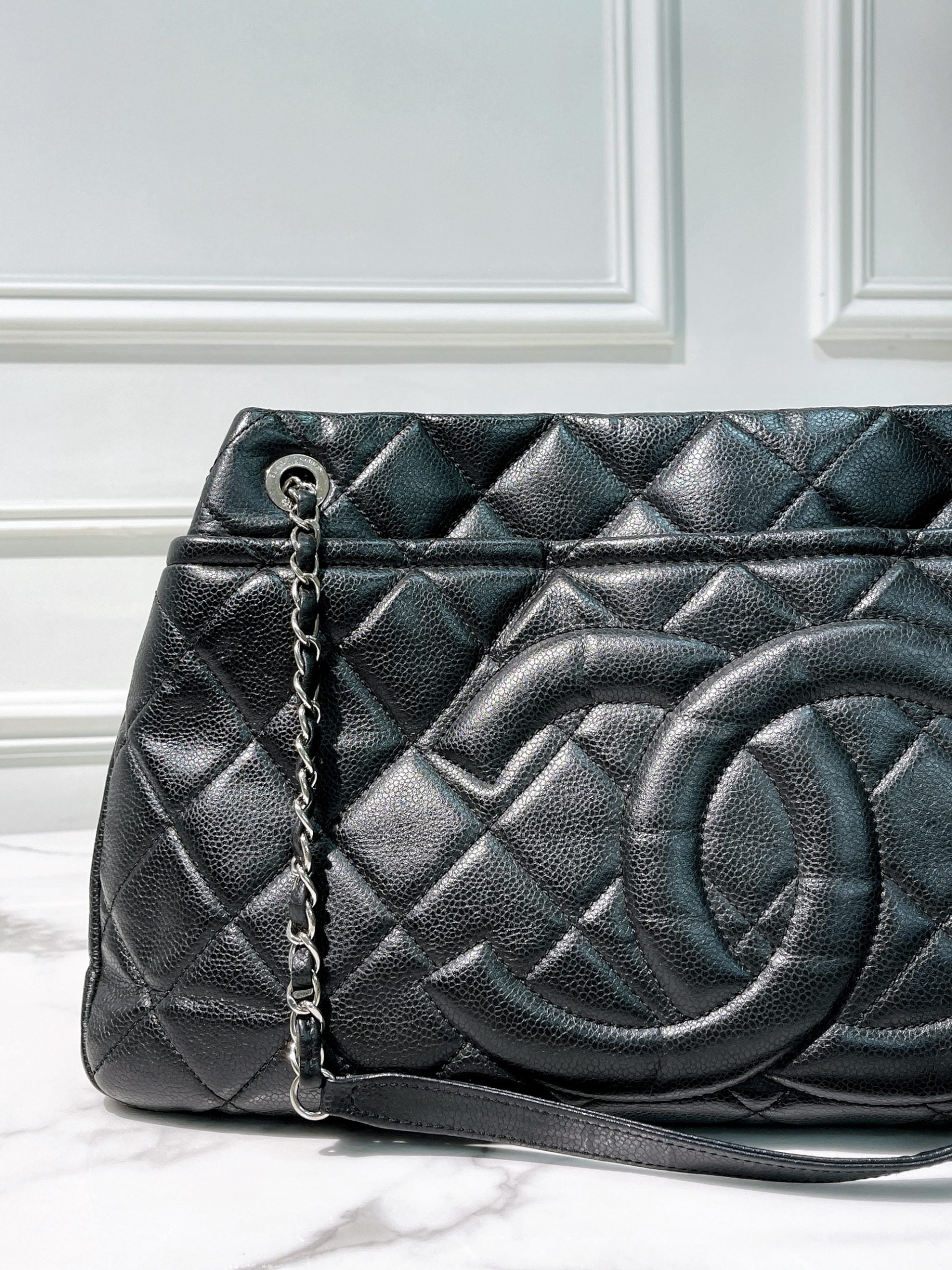 CHANEL TOTE, Black/Silver