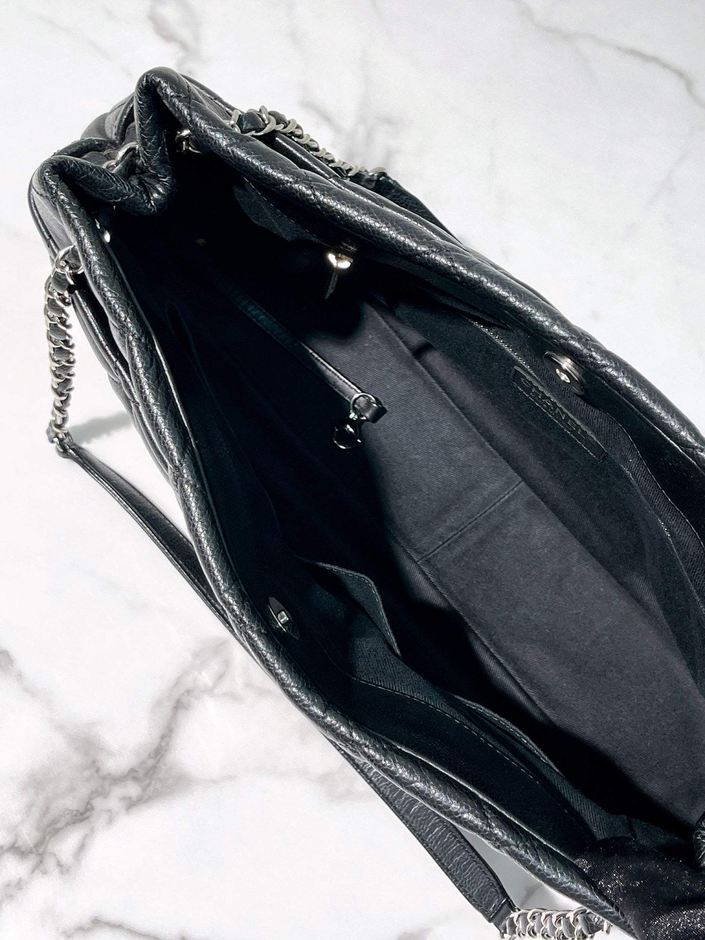 CHANEL TOTE, Black/Silver