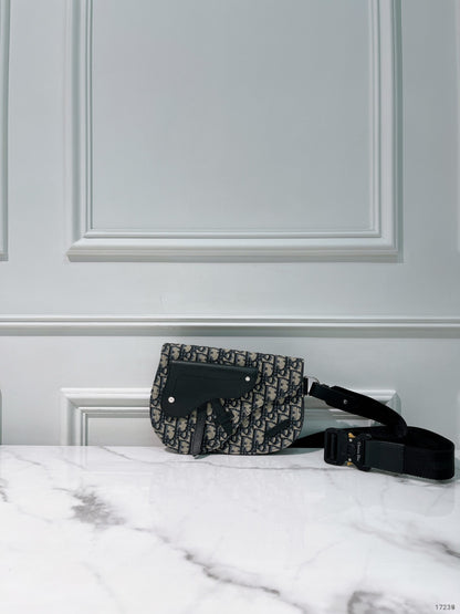 DIOR MINI SADDLE MESSENGER BAG