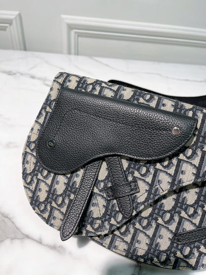 DIOR MINI SADDLE MESSENGER BAG