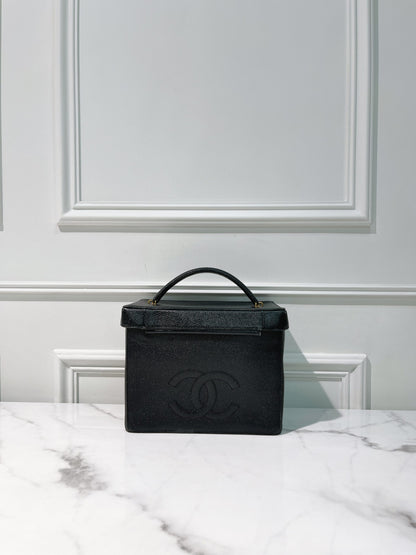 CHANEL VINTAGE VANITY BOX, Black/Gold