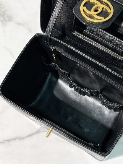 CHANEL VINTAGE VANITY BOX, Black/Gold