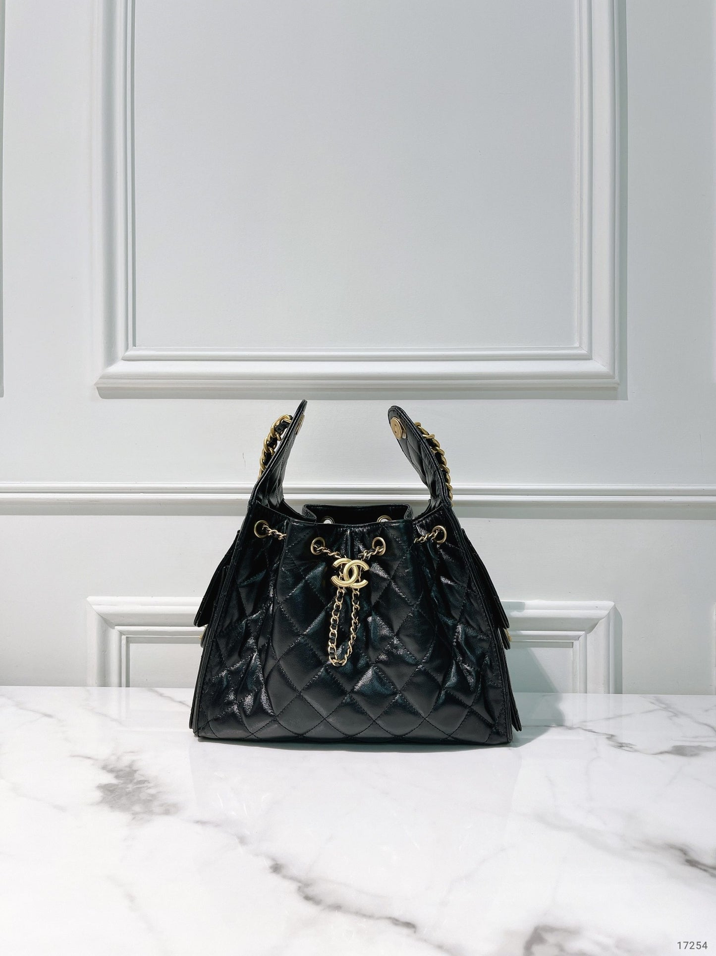 CHANEL SMALL 25 BAG, Black/Gold