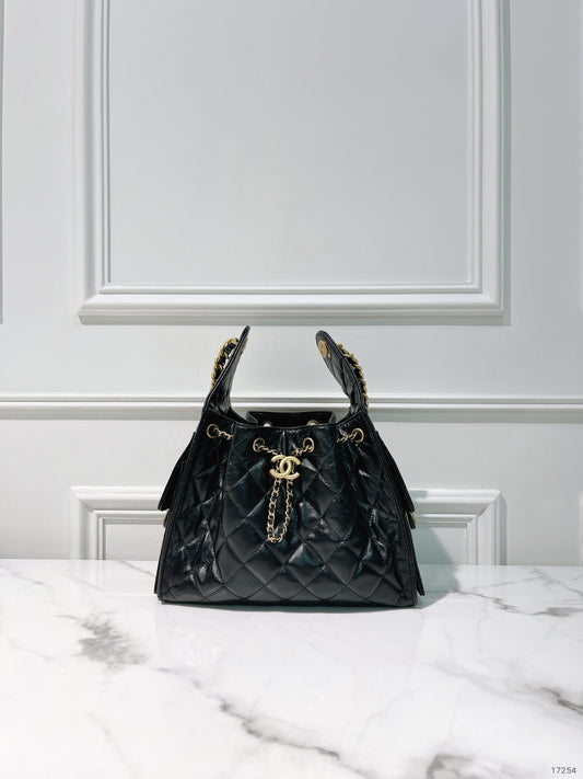 CHANEL SMALL 25 BAG, Black/Gold