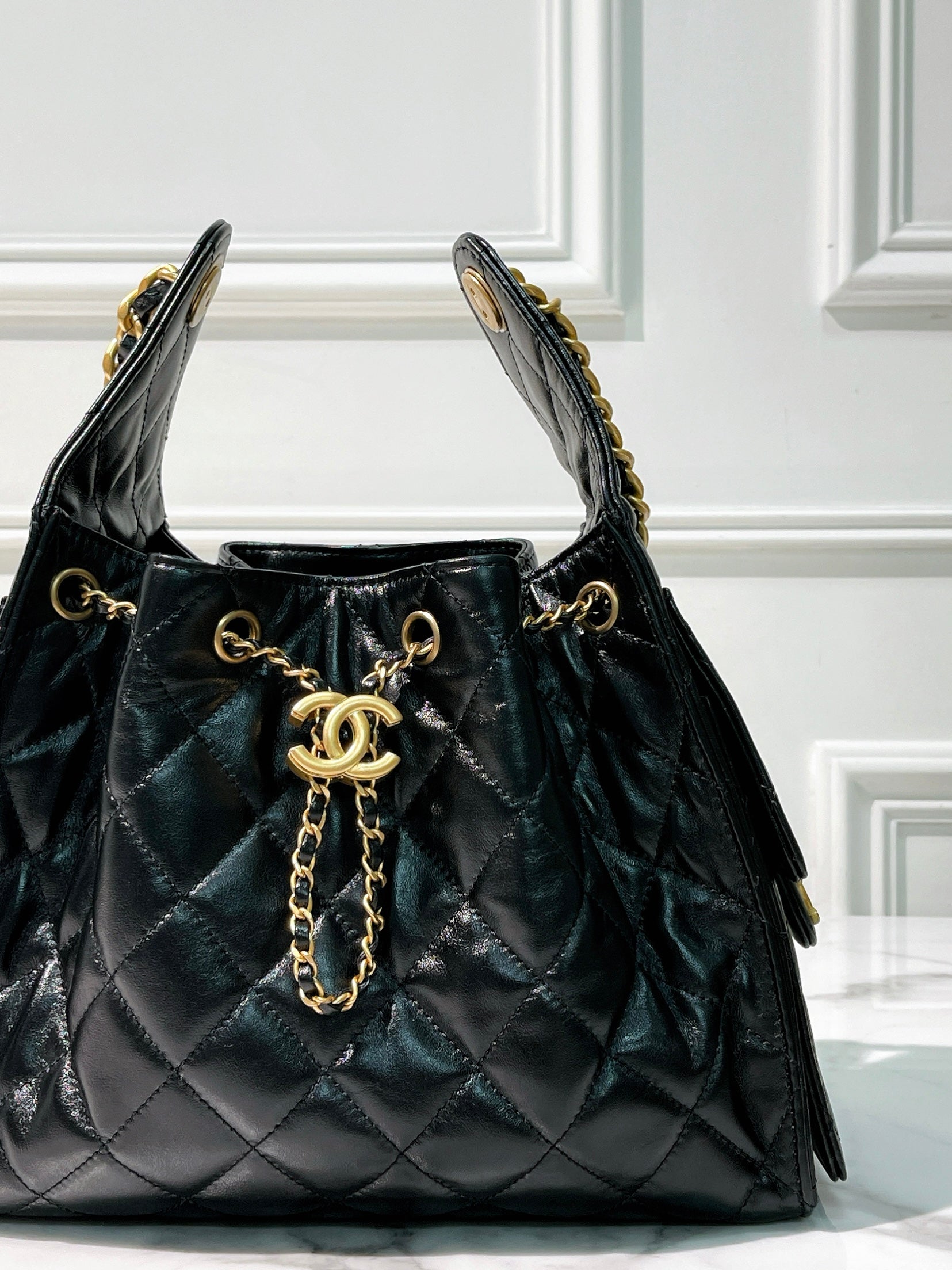 CHANEL SMALL 25 BAG, Black/Gold