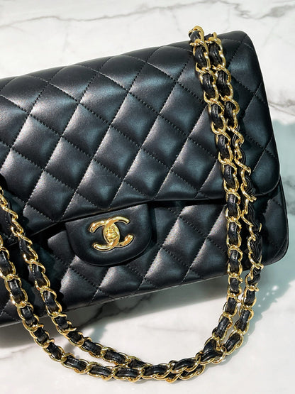 CHANL JUMBO CLASSIC FLAP, Black/Gold