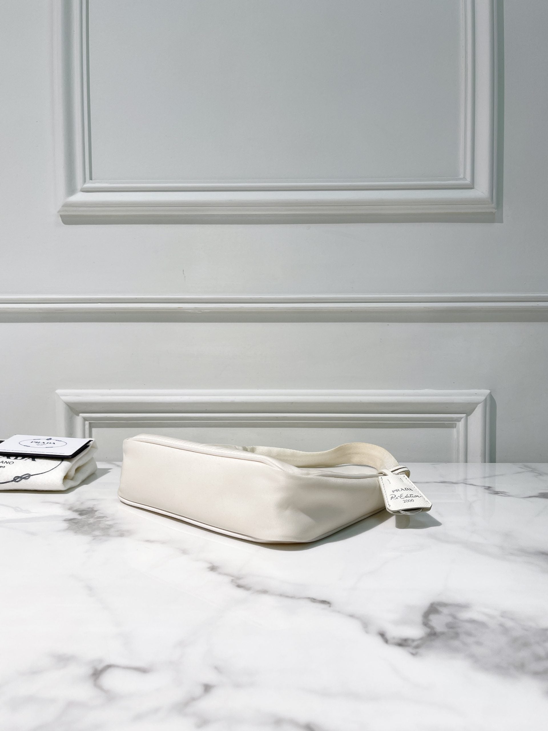 PRADA RE-EDITON 2000 HOBO, White/Silver