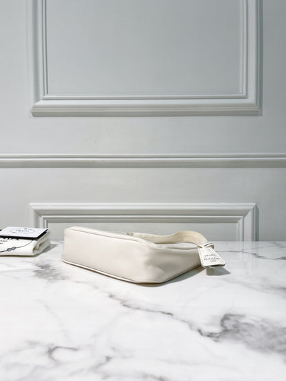 PRADA RE-EDITON 2000 HOBO, White/Silver