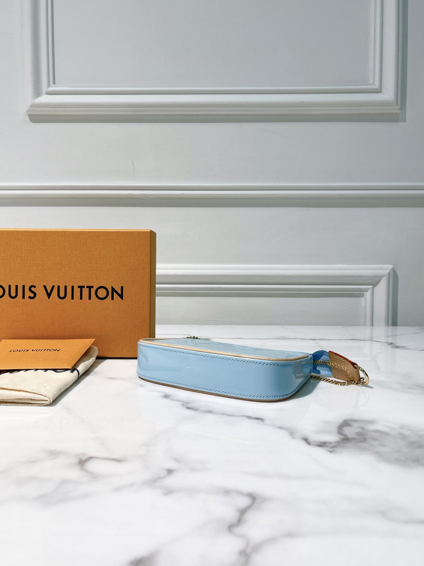 LV VALENTINES MINI POCHETTE, Blue/Gold