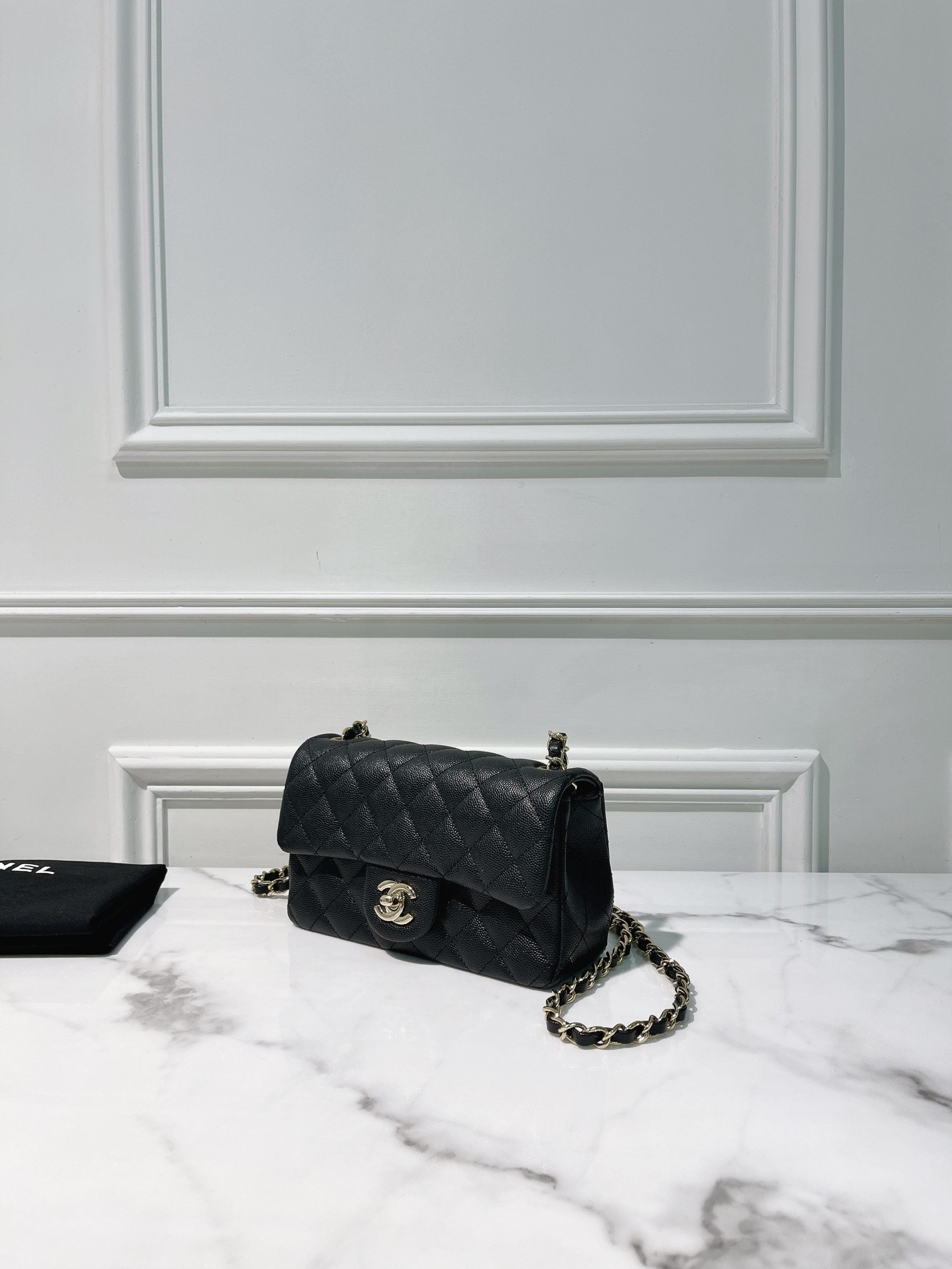 CHANEL MINI FLAP CAVIAR, Black/Gold