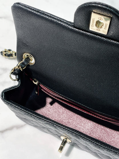 CHANEL MINI FLAP CAVIAR, Black/Gold