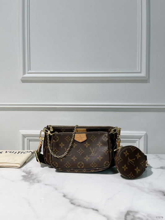 LV MULTI POCHETTE ACCESSOIRES, Monogram