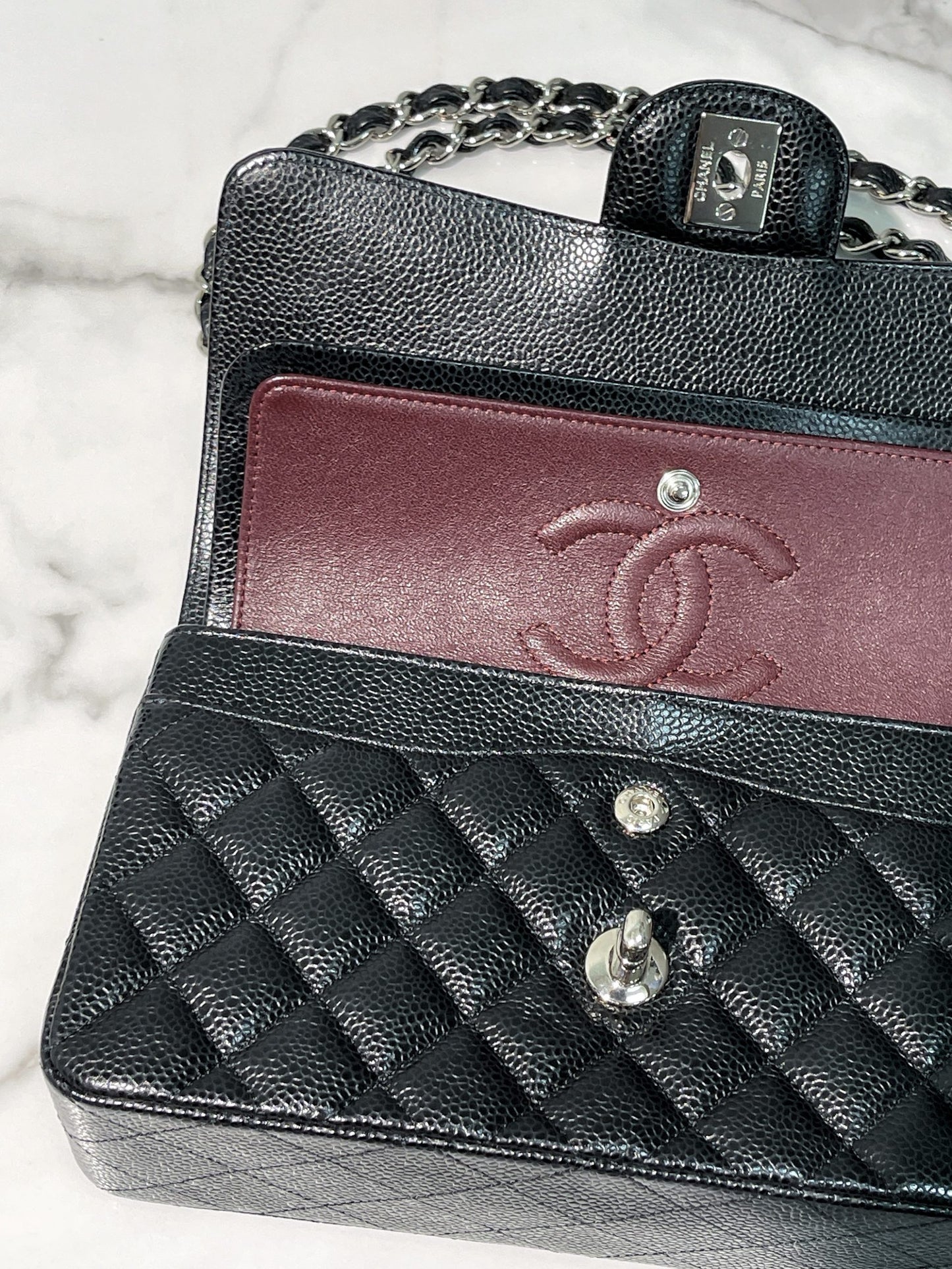 CHANEL SMALL CLASSIC FLAP, Black/Silver