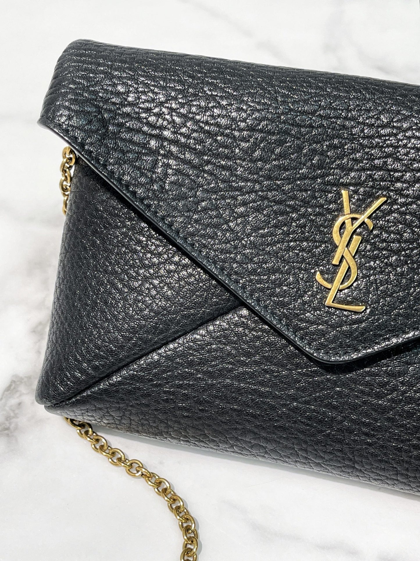 YSL CASSANDRE CHAIN POUCH, Black/Gold