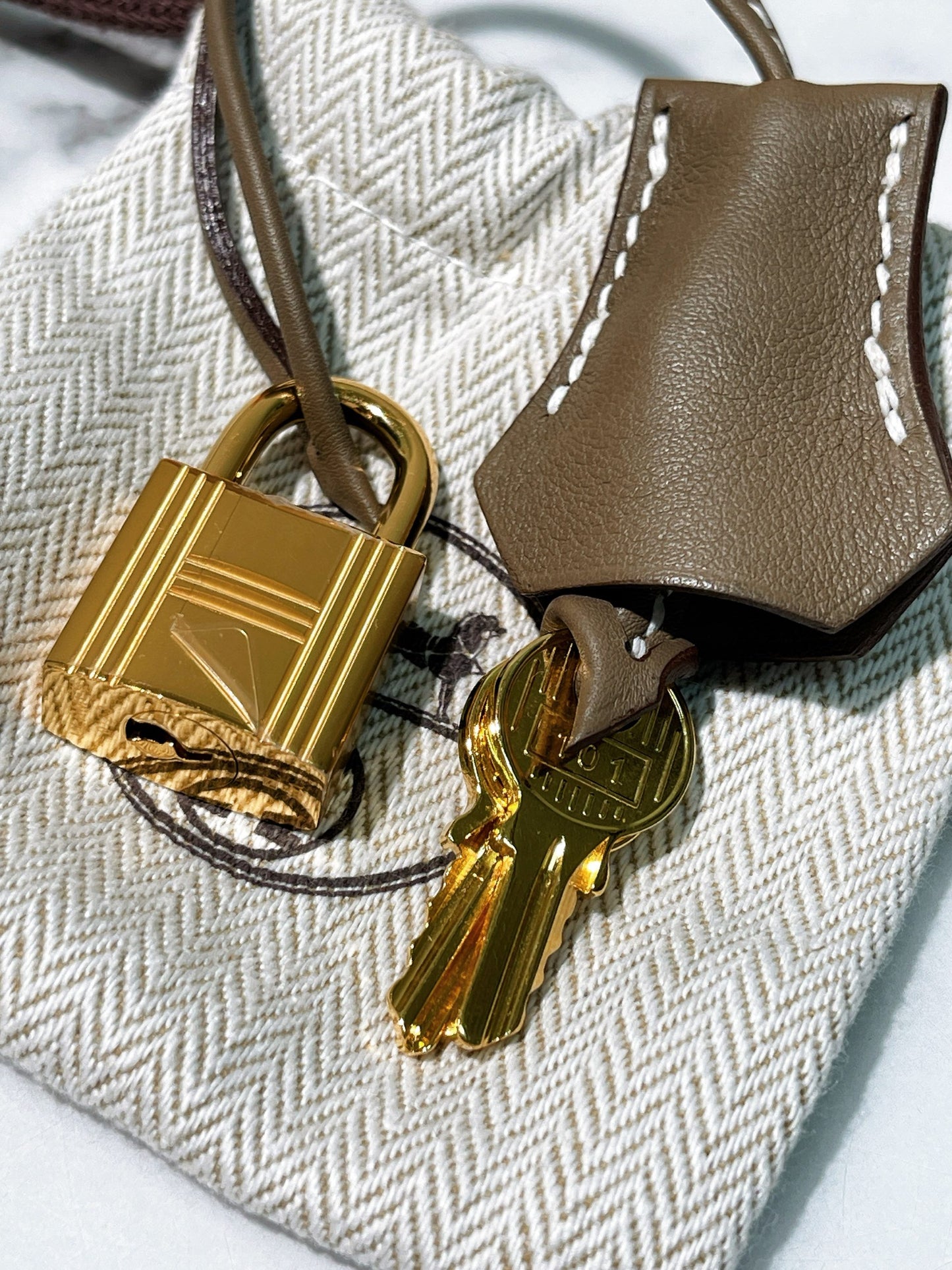 HERMES KELLY 25, Etoupe/Gold