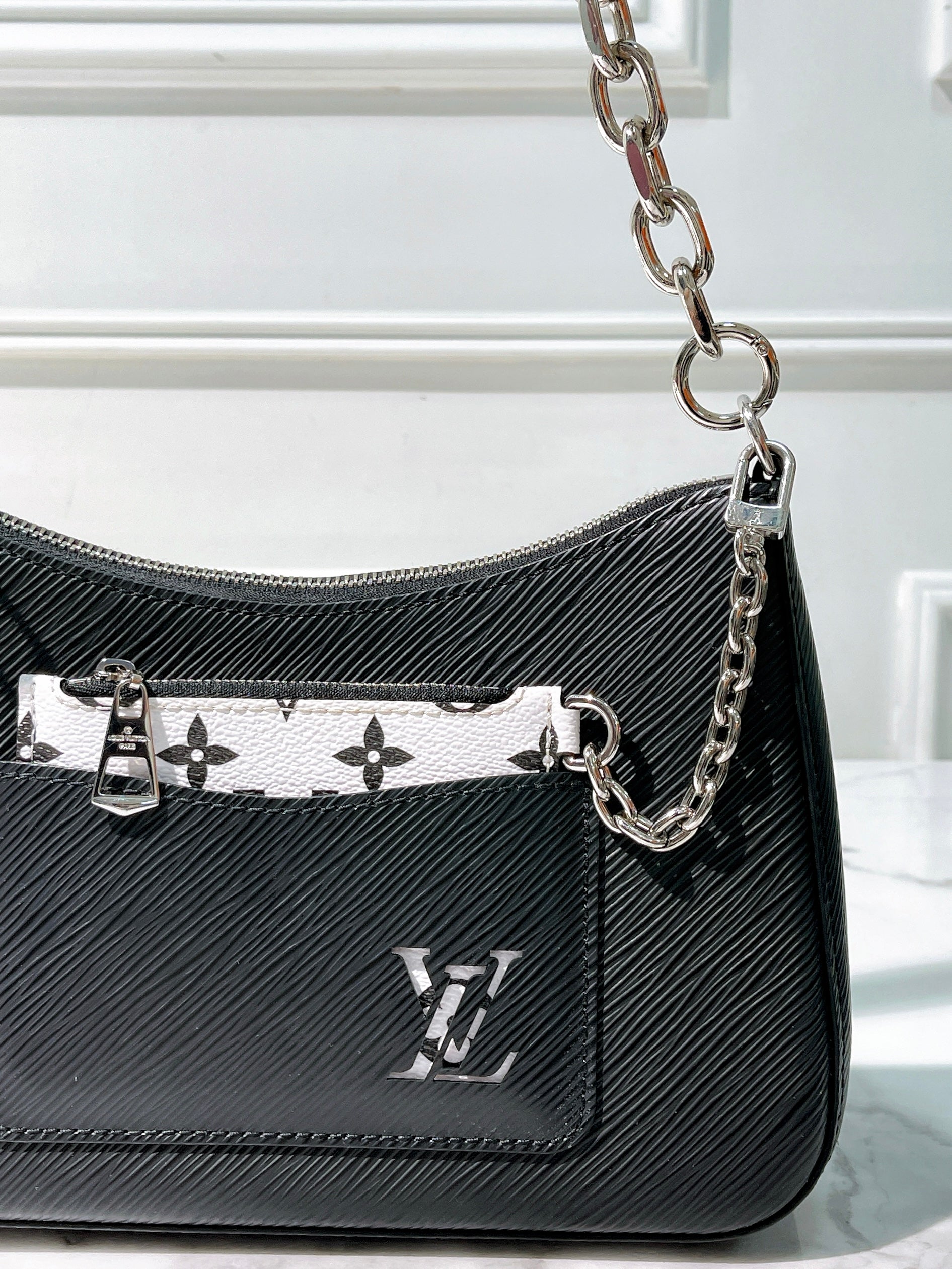LV MARELLE, Black/Silver