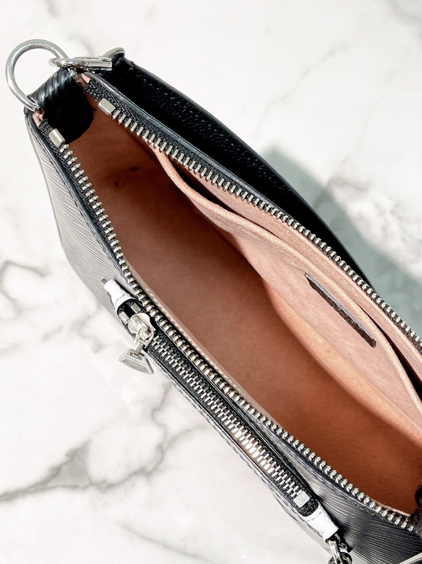 LV MARELLE, Black/Silver