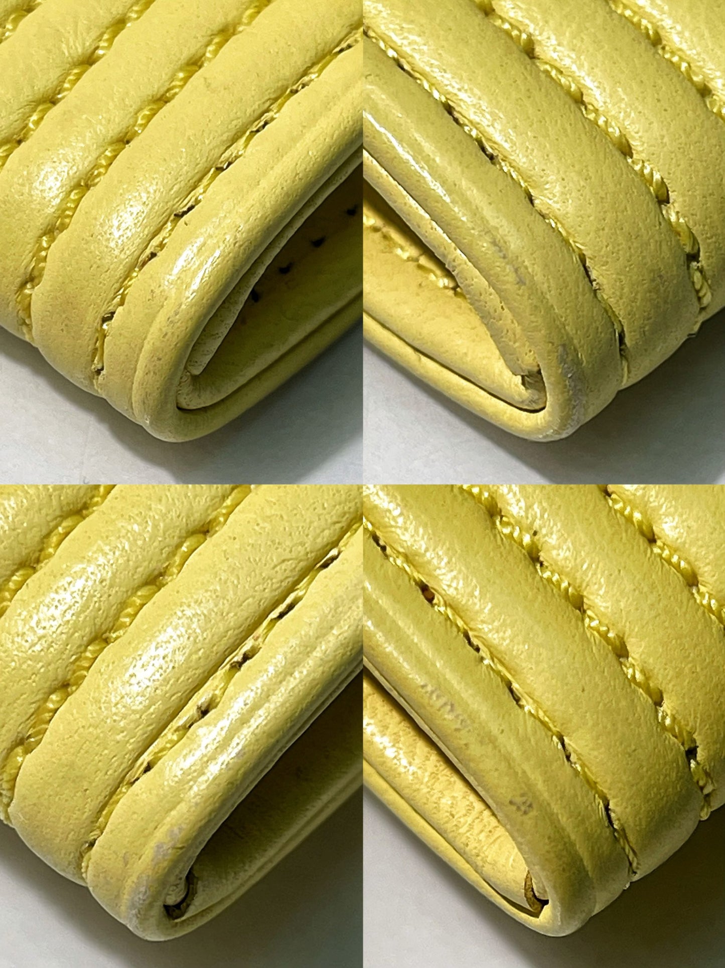 CHANEL CARD HOLDER, Yellow/Gold