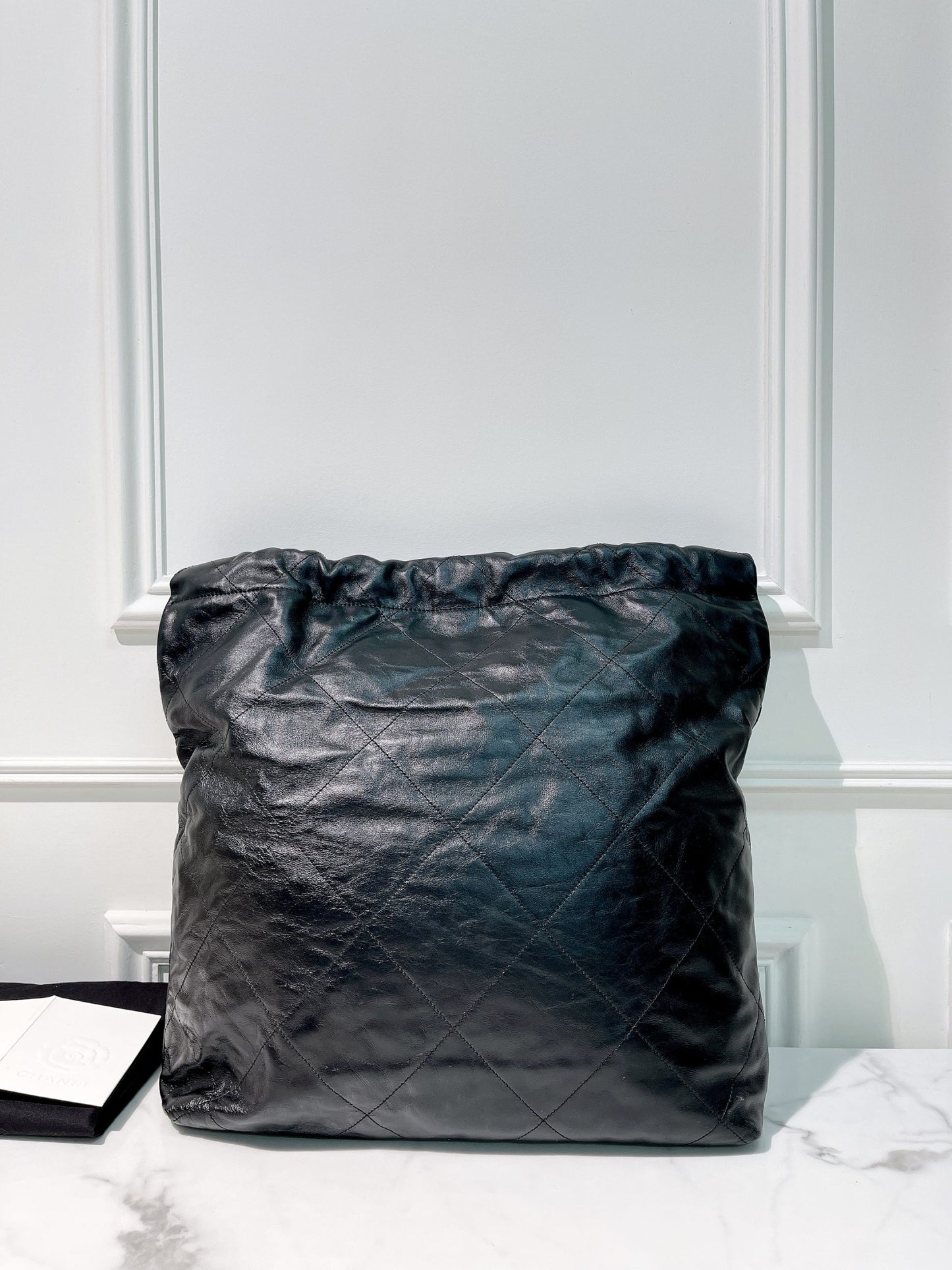 CHANEL LARGE 22 BAG, Black/Gold