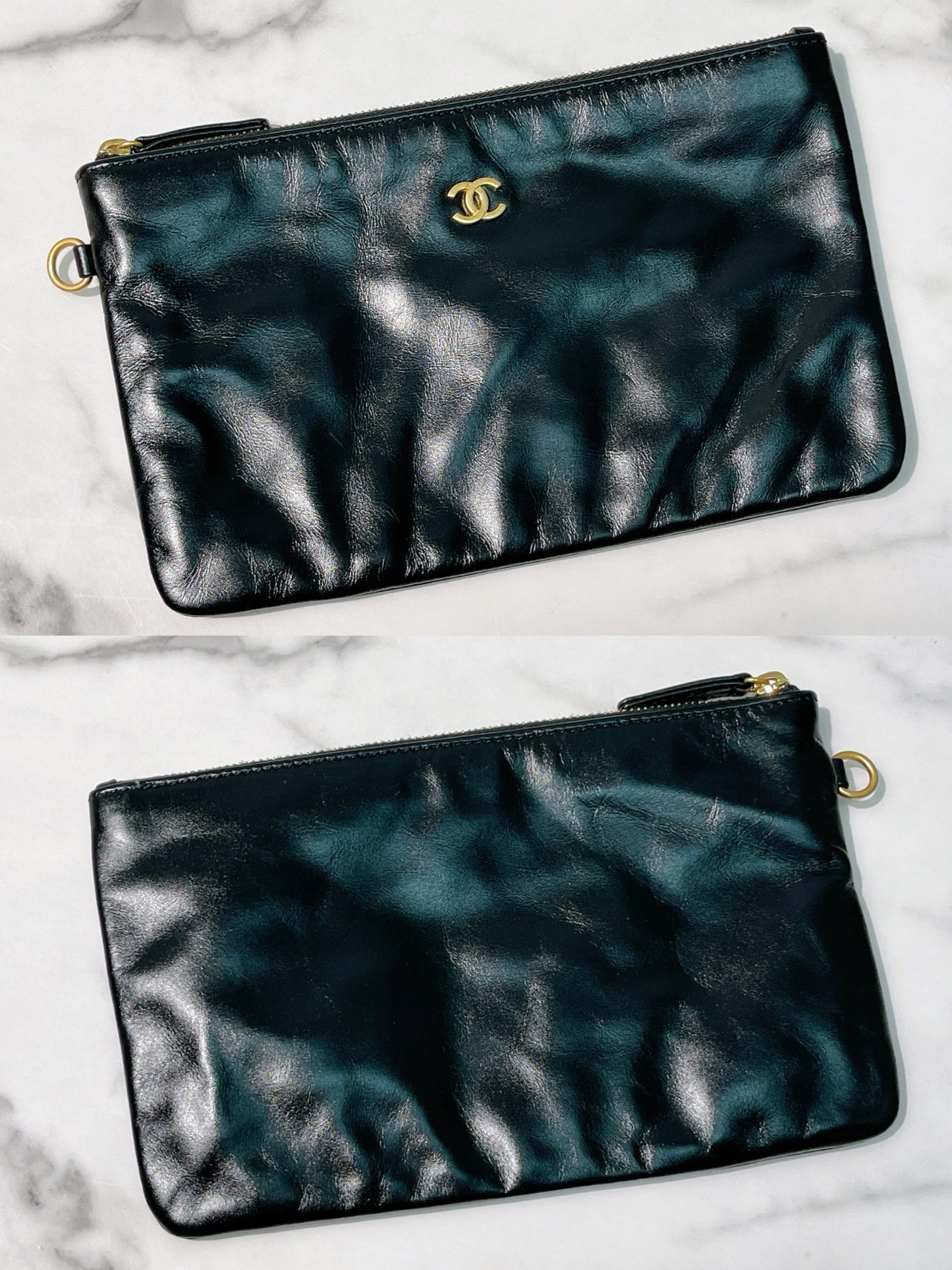 CHANEL LARGE 22 BAG, Black/Gold