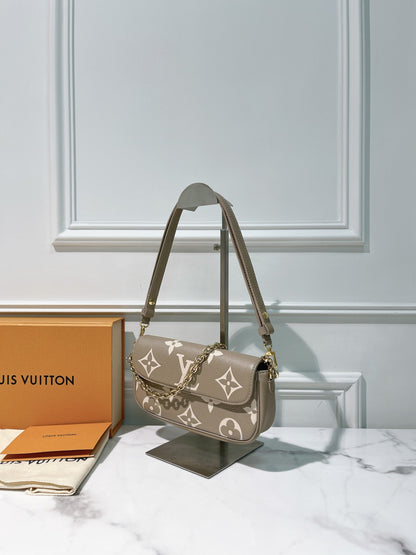 LV IVY, Tourterelle/Crème