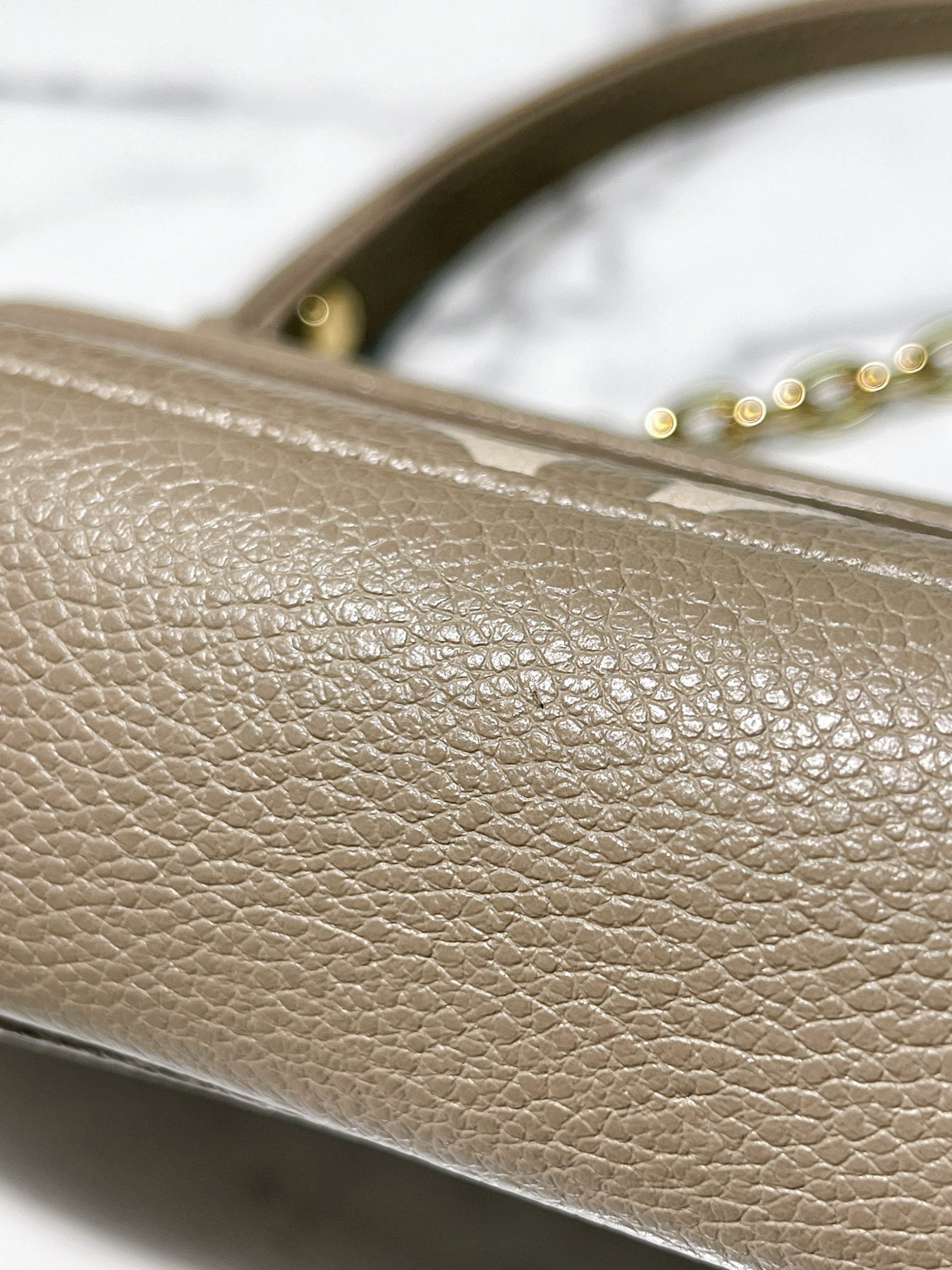 LV IVY, Tourterelle/Crème