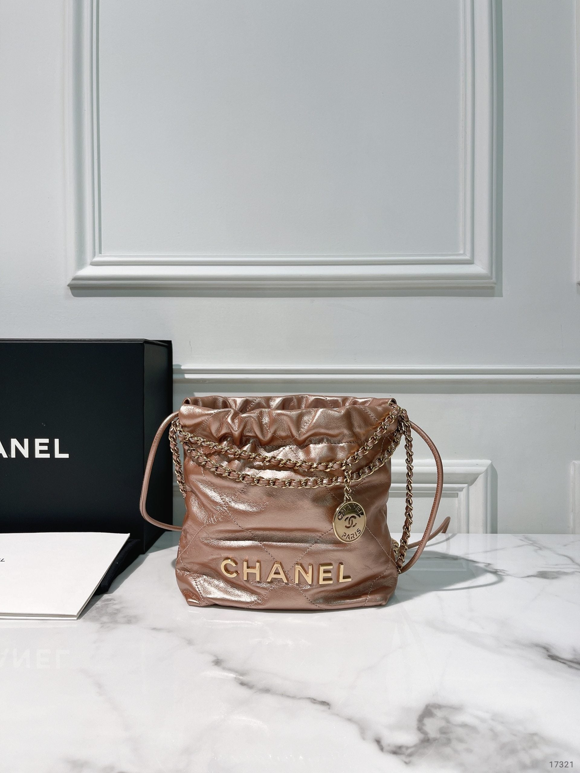 CHANEL MINI 22 BAG, Pink