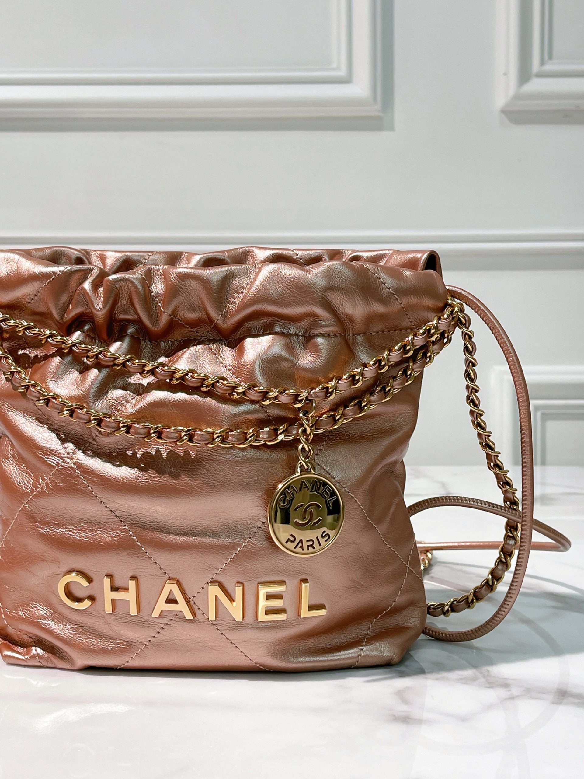 CHANEL MINI 22 BAG, Pink