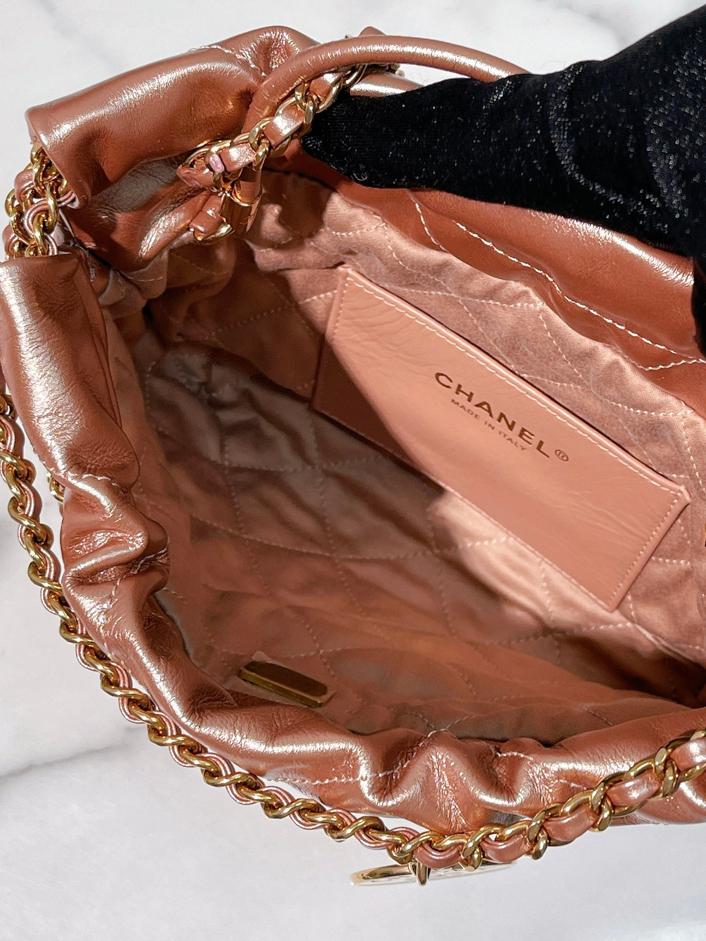 CHANEL MINI 22 BAG, Pink