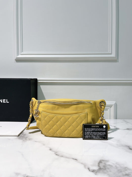 CHANEL WAIST BAG, Yellow/Gold