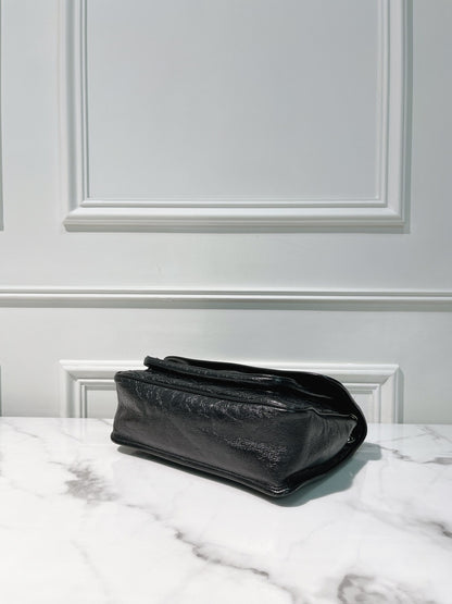 YSL NIKI MEDIUM, Black/Silver