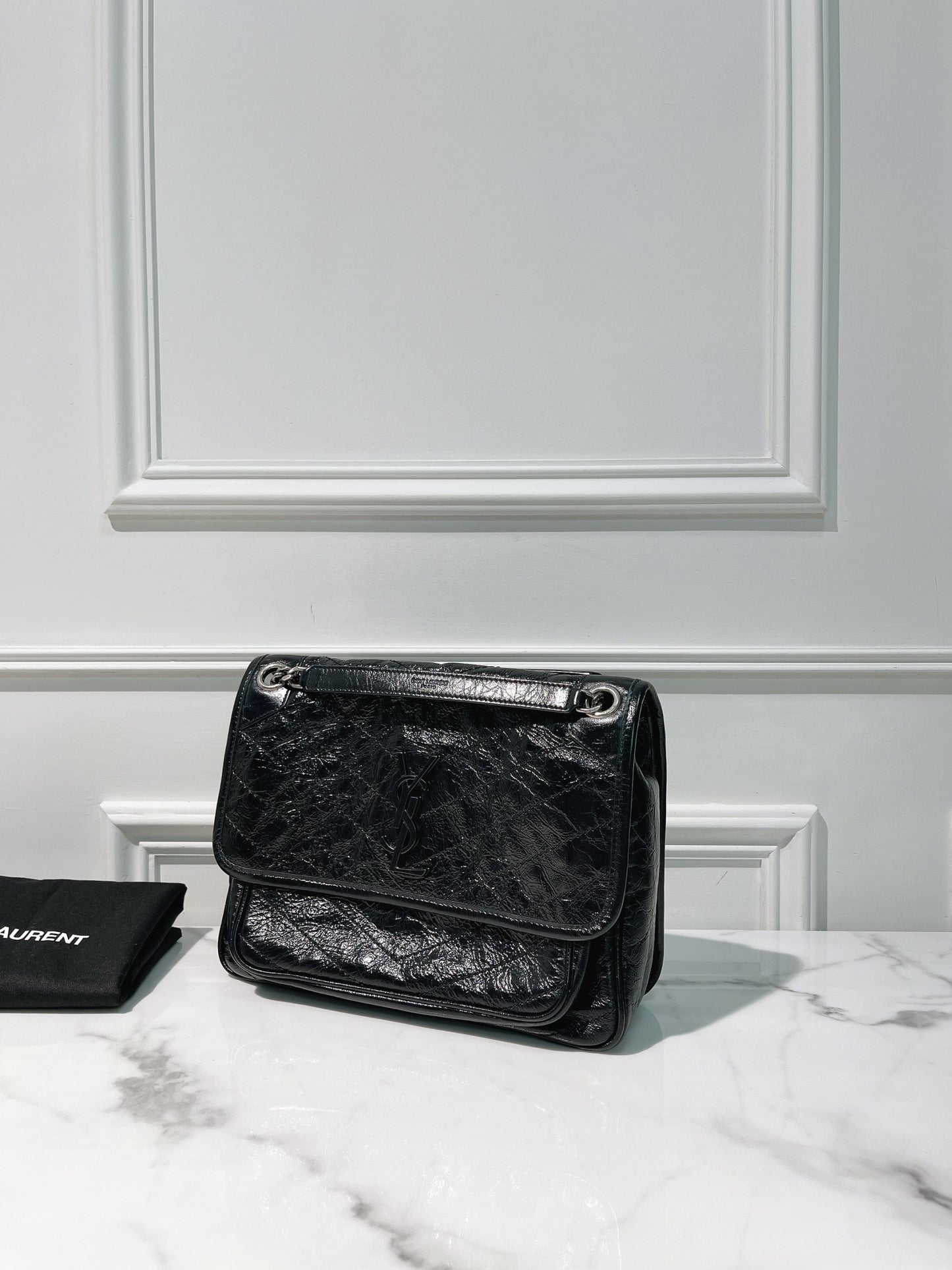 YSL NIKI MEDIUM, Black/Silver
